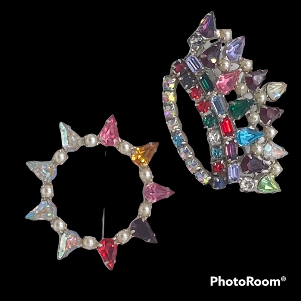 Bundle Signed B. David Brooches Crown and Circle
